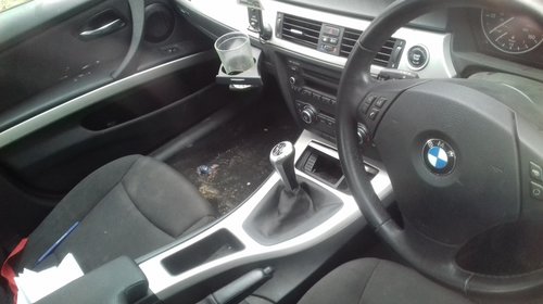 Dezmembrez BMW E90 Combi Facelift