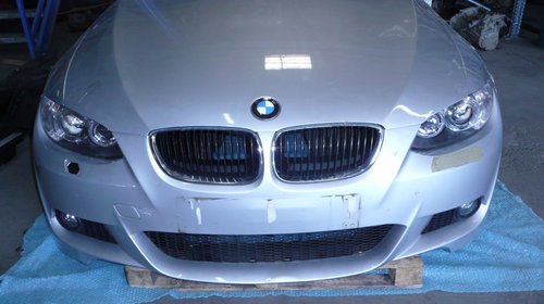 Dezmembrez bmw e93