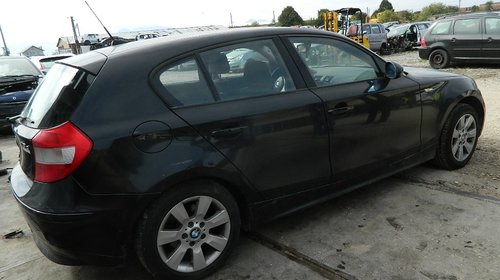 Dezmembrez BMW Seria 1 din 2005