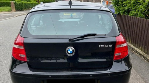 Dezmembrez BMW Seria 1 E87 Facelift LCI Bara Fata Spate Capota Haion Aripa Trager