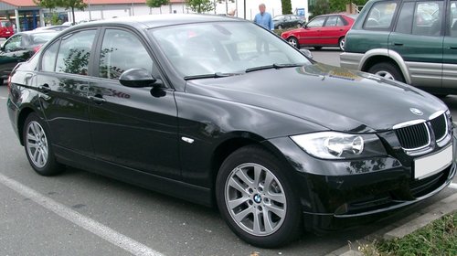 Dezmembrez BMW Seria 3 E90 2.0 D Culoare Neag