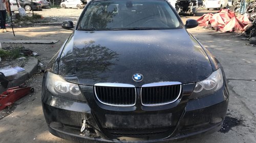 Dezmembrez BMW seria 3 E90