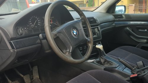 Dezmembrez BMW Seria 5 E39 2000 525 TDS 2500