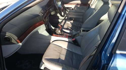 Dezmembrez BMW Seria 5, E39, 525d, an 2001, interior piele