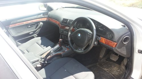 Dezmembrez BMW Seria 5, E39, 525i, automat, an 2001