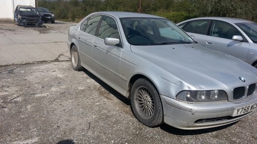 Dezmembrez BMW Seria 5, E39, 525i, automat, an 2001