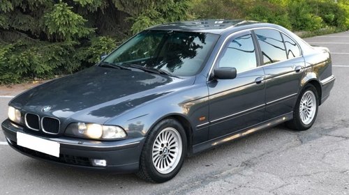 Dezmembrez BMW SERIA 5 E39 an fabr. 2000, 530