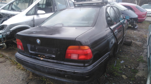 Dezmembrez BMW Seria 5 (E39) Sedan