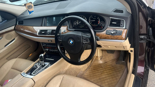 Dezmembrez BMW seria 5 GT F07 530d visiniu motor capota usa faruri bara trager stopuri portbagaj interior