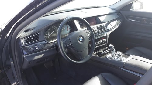 Dezmembrez BMW SERIA 7 N57D30a 2011