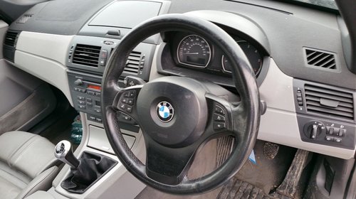 Dezmembrez bmw x3,e83,motor 2.0 d,an 2005,scaune sport,jante 18,plafon negru,senzori parcare,etc