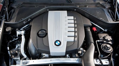 Dezmembrez BMW X5 2011