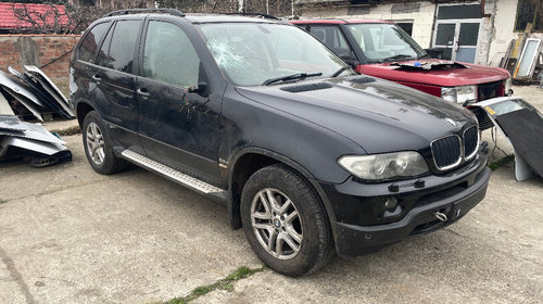 Dezmembrez BMW X5 E53 3.0 d SE 160kW 218CP Facelift Negru an 2005