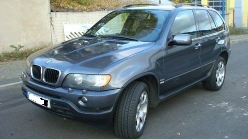 Dezmembrez Bmw X5 E53