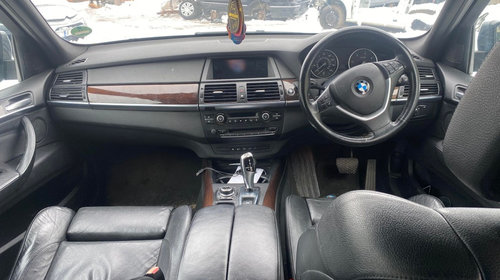 Dezmembrez BMW X5 E70 2012 SUV 3.0