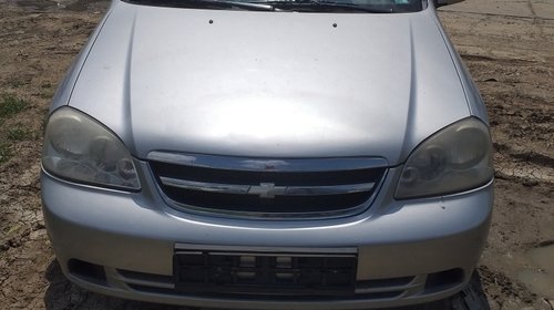 Dezmembrez Chevrolet Lacetti 1.4 benzina 2005