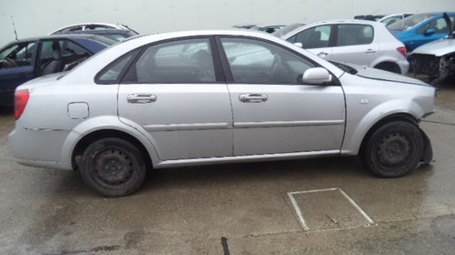 Dezmembrez Chevrolet Lacetti din 2005, 1.6 16v, Berlina