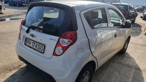 Dezmembrez Chevrolet Spark 2013 hatchback 1.0 benzina