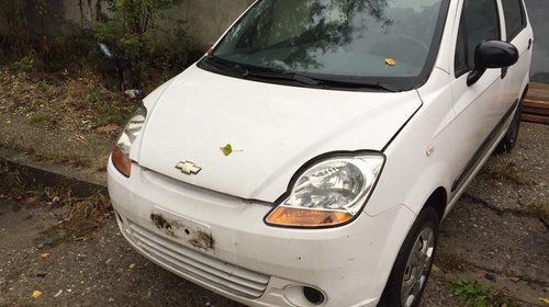 Dezmembrez Chevrolet Spark ALB din 2007