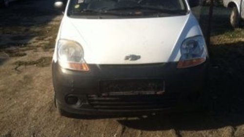 Dezmembrez chevrolet spark