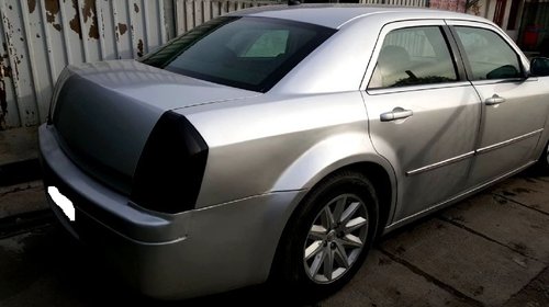 Dezmembrez Chrysler 300C 2008 berlina 2.7 + 3.5