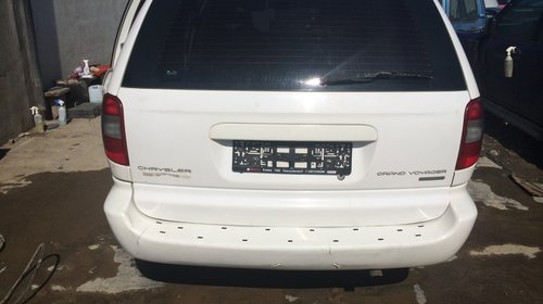 Dezmembrez Chrysler Voyager 2,5 crdi 105kw 143cp 2002