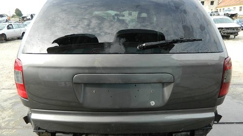 Dezmembrez Chrysler Voyager - 2006