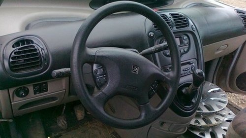 Dezmembrez Citroe Xsara Picasso 1 6i An 2001 Flansa Plansa Bord Ok