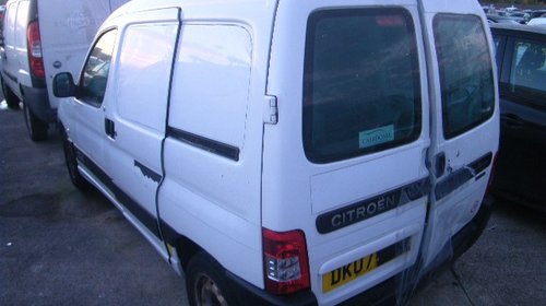 Dezmembrez Citroen Berlingo 1.6hdi 9hw an 2007