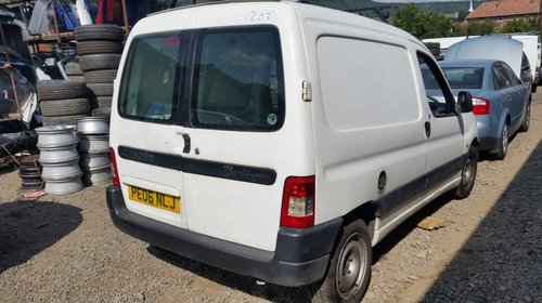 Dezmembrez Citroen Berlingo 1.9 D 51kw 70cp 2004