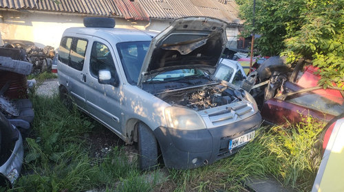 Dezmembrez Citroen Berlingo 2005 2.0 hdi 2.0 hdi