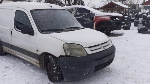 Dezmembrez Citroen Berlingo din 2004 Benzina