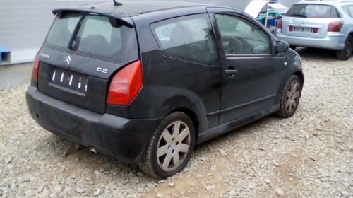 Dezmembrez Citroen C2 ,an 2004