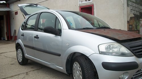 Dezmembrez Citroen C3 1.4 benzina an 2004