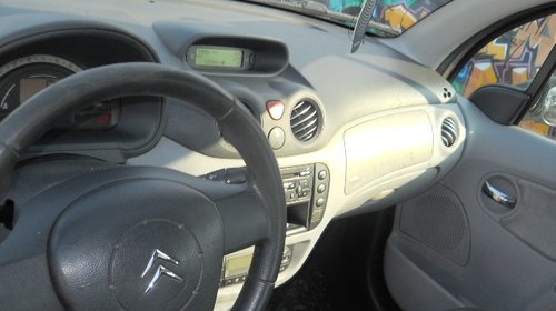 Dezmembrez Citroen C3 2006 Hatchback 1.4 16v