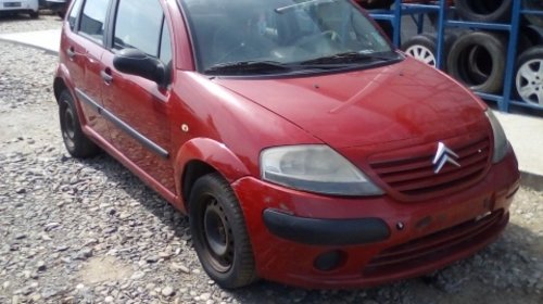 Dezmembrez Citroen C3 ,an 2004