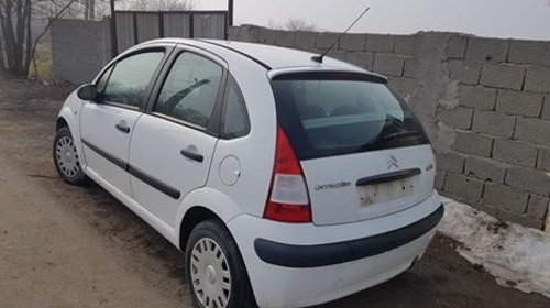 Dezmembrez citroen c3