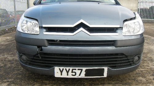 Dezmembrez citroen c4 1.6hdi 9hz