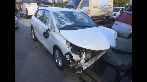 Dezmembrez citroen c4 2014