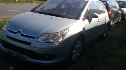 Dezmembrez Citroen C4 ,an 2006