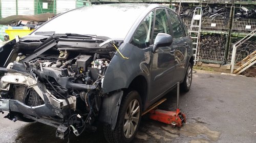 Dezmembrez Citroen C4 Picasso