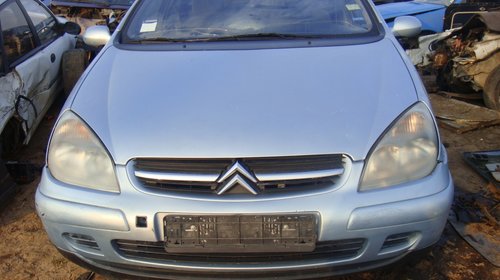 Dezmembrez citroen c5 2000hdi 2003