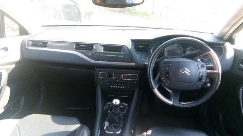 Dezmembrez Citroen C5 2009 Berlina 2.0 hdi 136cp