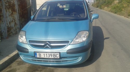 Dezmembrez citroen c8 2,2 hdi fab 2003