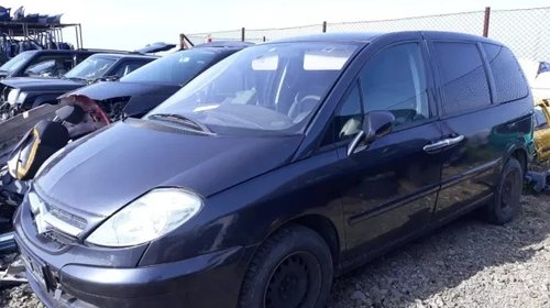 Dezmembrez Citroen C8 Peugeot 807