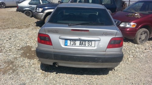 Dezmembrez Citroen Xsara 1.8 benzina