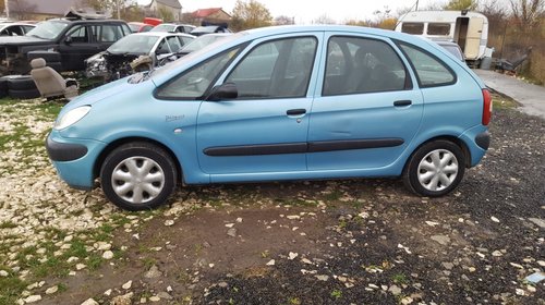 Dezmembrez Citroen Xsara Picasso 2,0 HDI an fabricație 2002