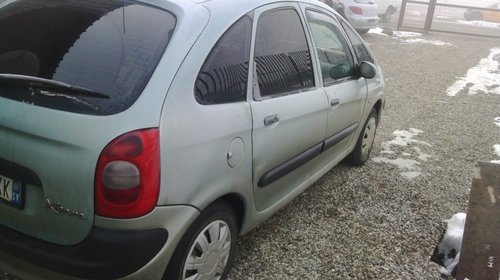 Dezmembrez Citroen Xsara Picasso 2.0 HDi