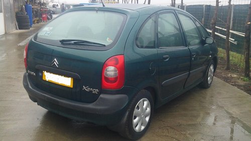 Dezmembrez citroen xsara picasso 2001, 1.8 benzina