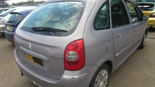 Dezmembrez Citroen Xsara Picasso din 2004, 1.6b